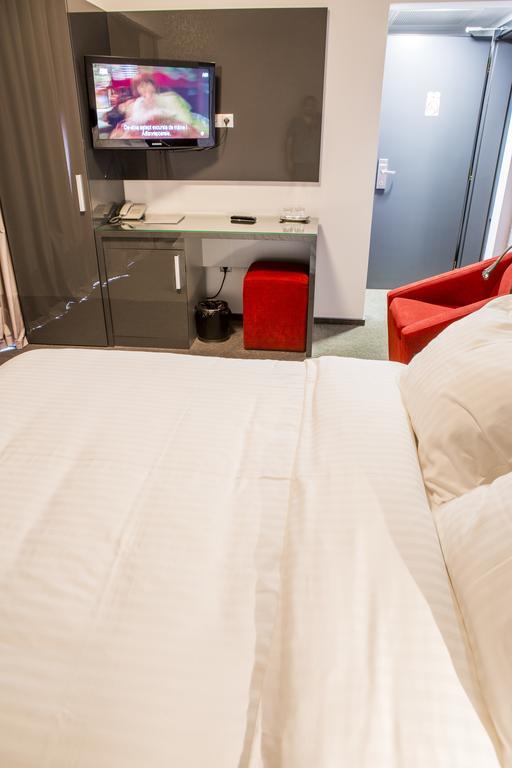 Hotel Tempo Târgu-Mureş Δωμάτιο φωτογραφία