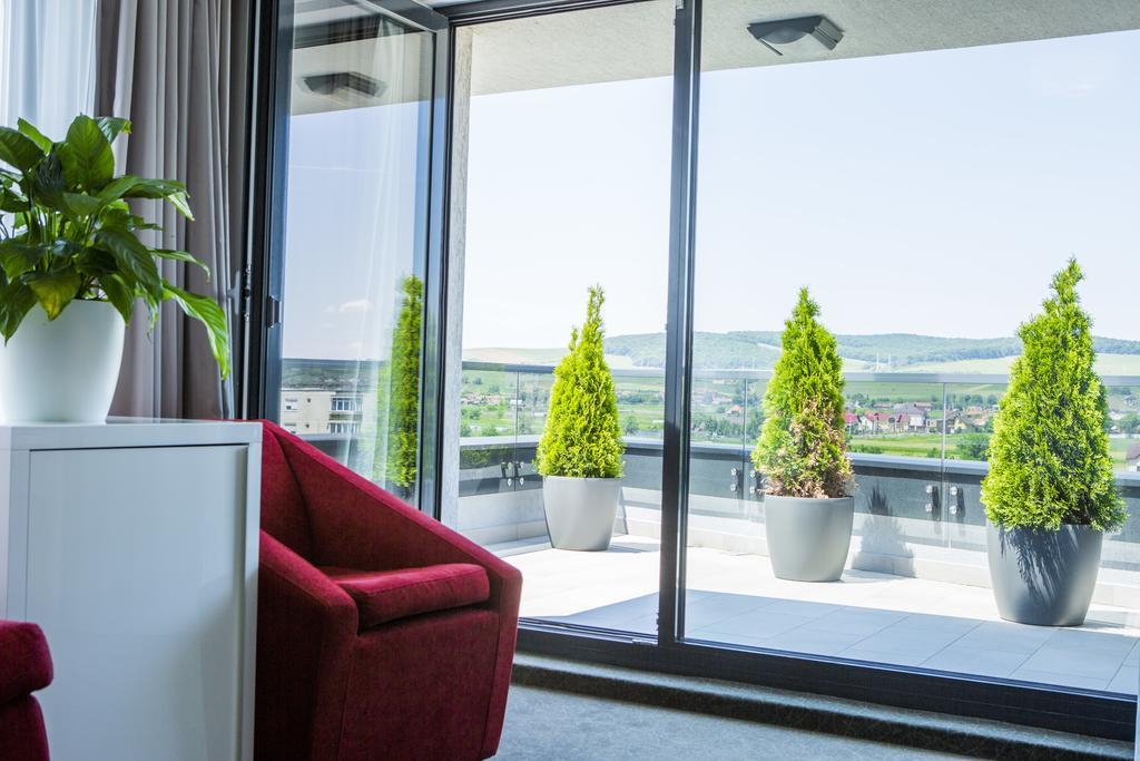 Hotel Tempo Târgu-Mureş Δωμάτιο φωτογραφία