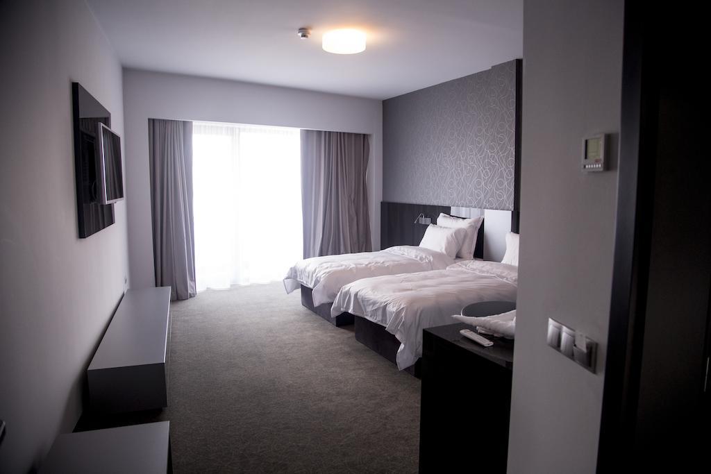 Hotel Tempo Târgu-Mureş Δωμάτιο φωτογραφία