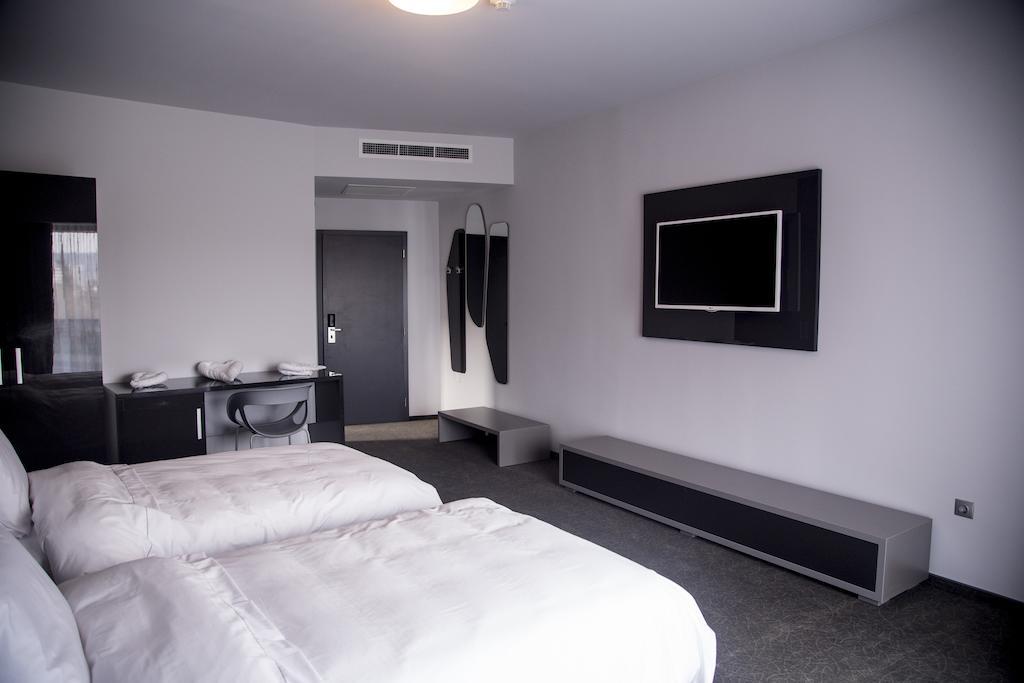 Hotel Tempo Târgu-Mureş Δωμάτιο φωτογραφία