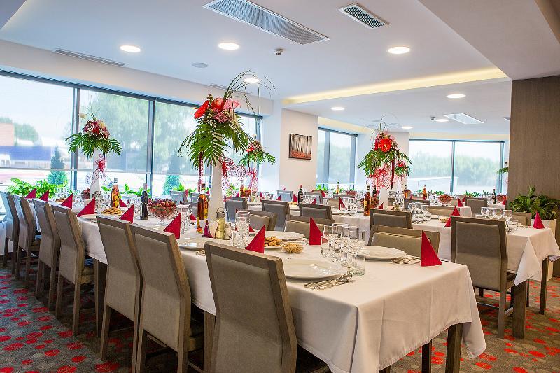 Hotel Tempo Târgu-Mureş Εξωτερικό φωτογραφία